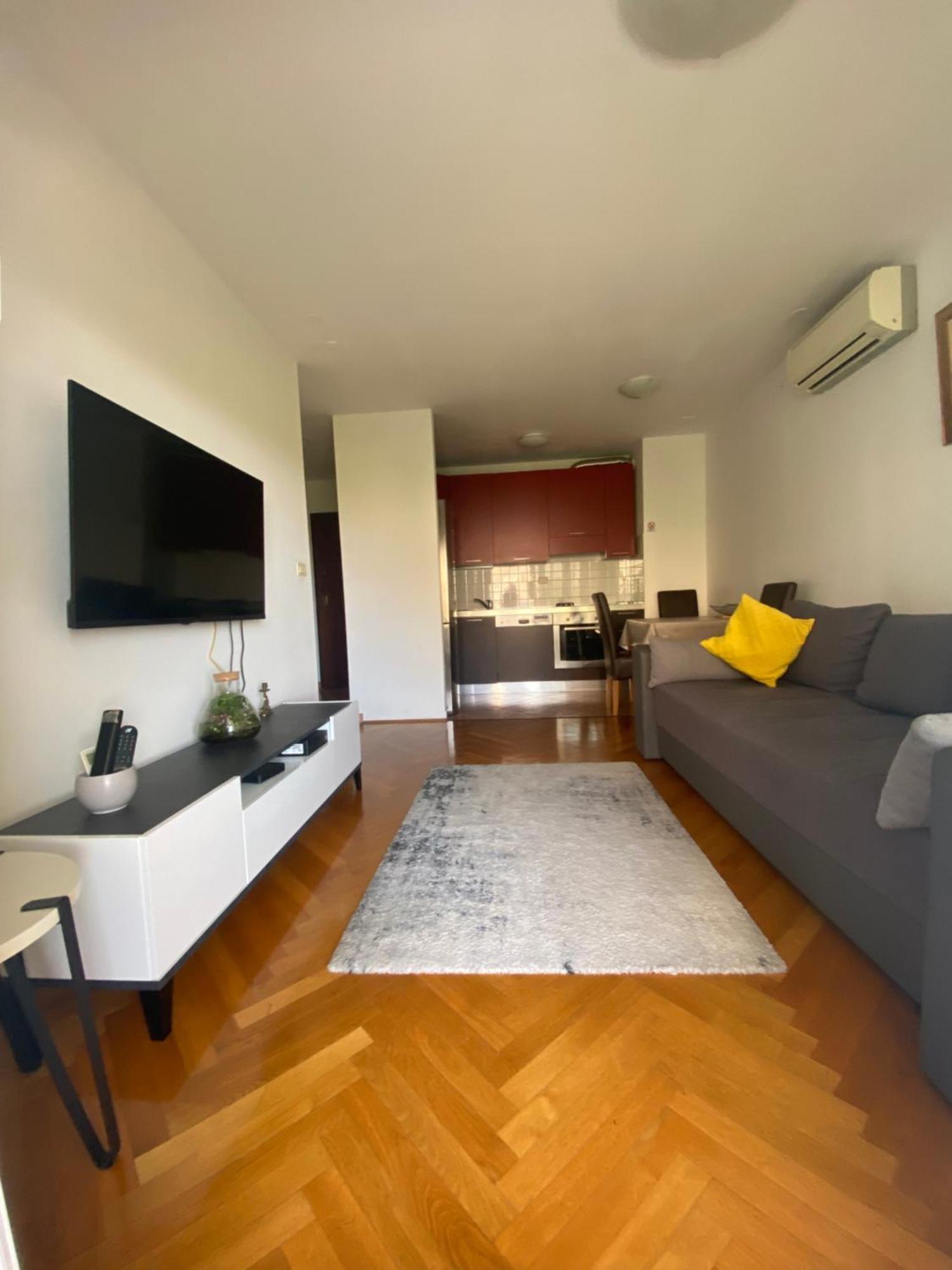 Sea Star Apartment Split Exterior photo